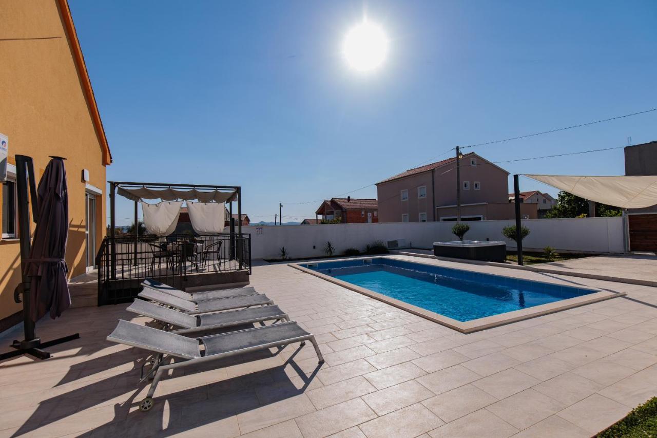 Villa Family And Friends Private Heated Pool With Jacuzzi Zadar Luaran gambar